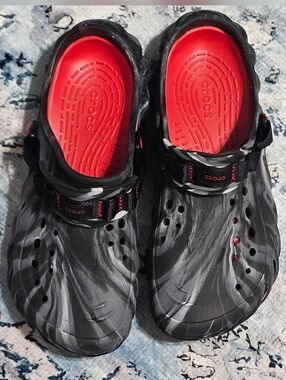 CROCS Echo Marble Clogs with Red Insole